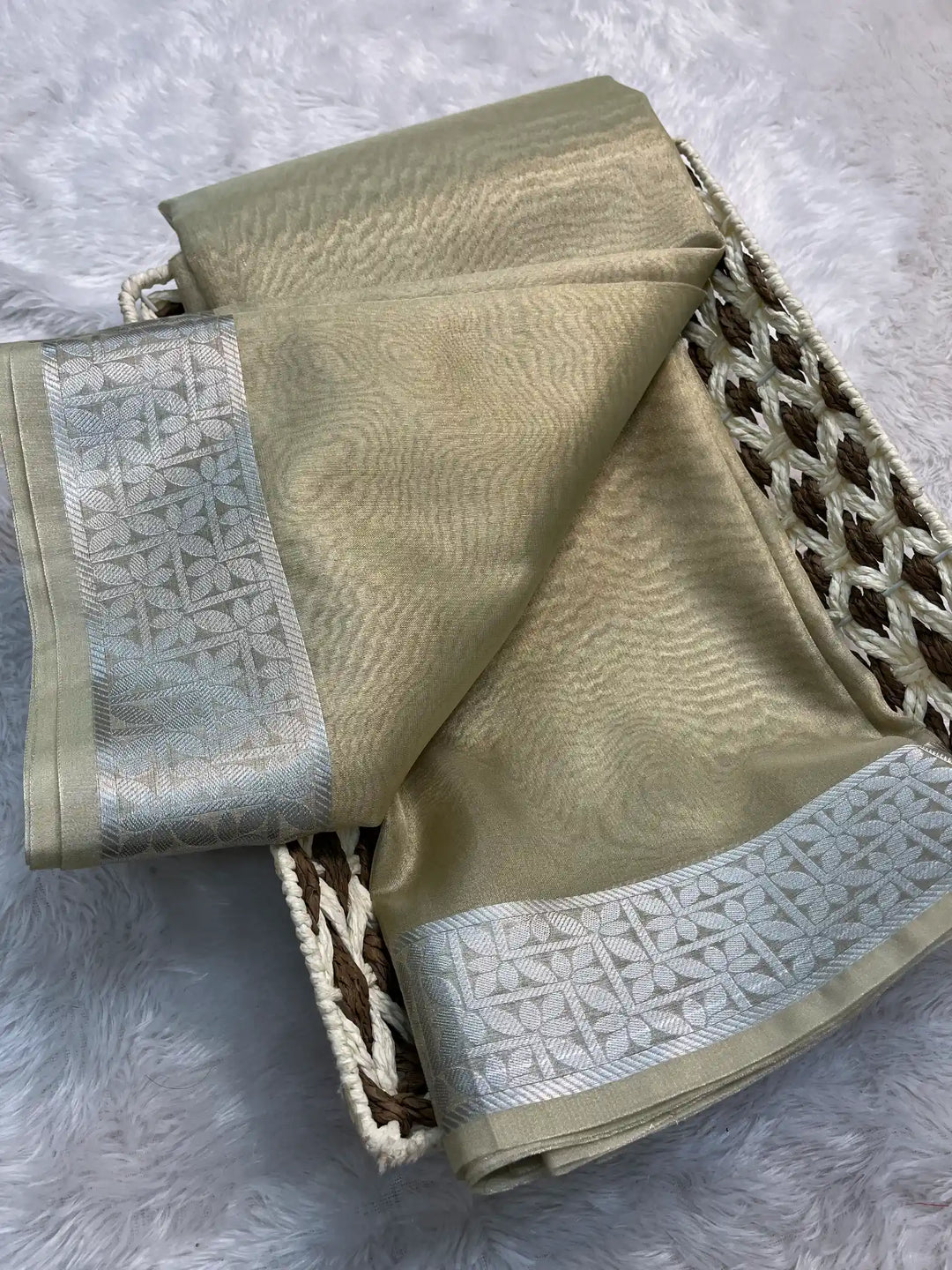 Zari Border Weave Traditional Banarasi Saree