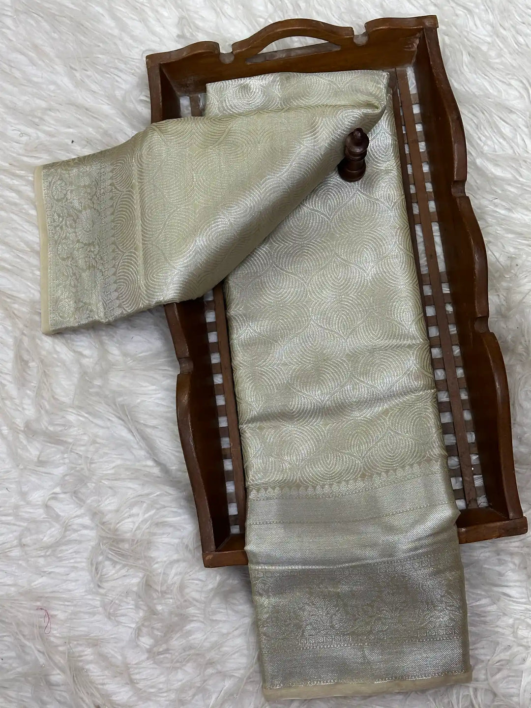 Zari Border Weave Traditional Banarasi Saree