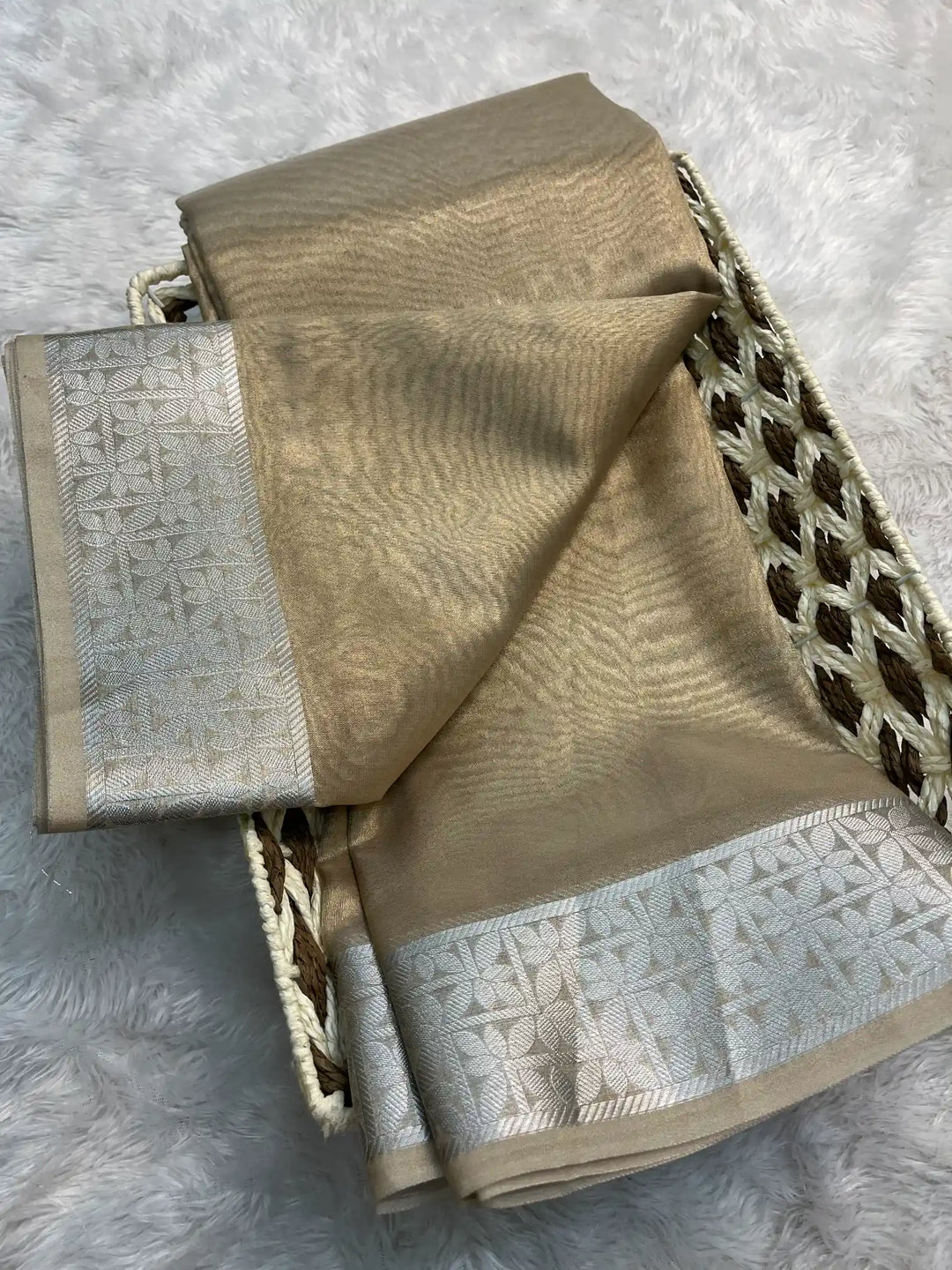 Zari Border Weave Traditional Banarasi Saree