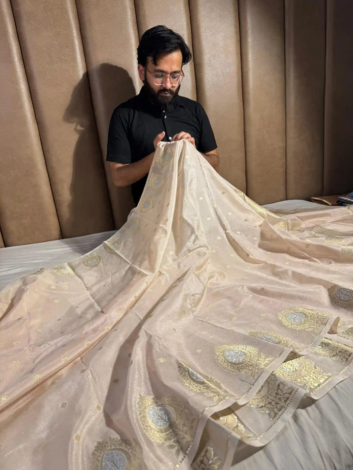 Ivory Shade Chiniya Silk Intricate Buti Weave Banarasi Saree