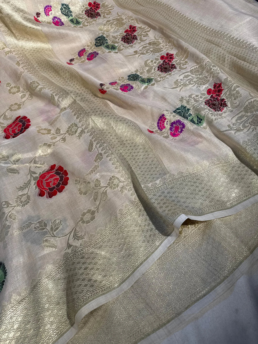 100% Pure Munga Silk with intricate meenakari work beautifully crafted rich pallu saree