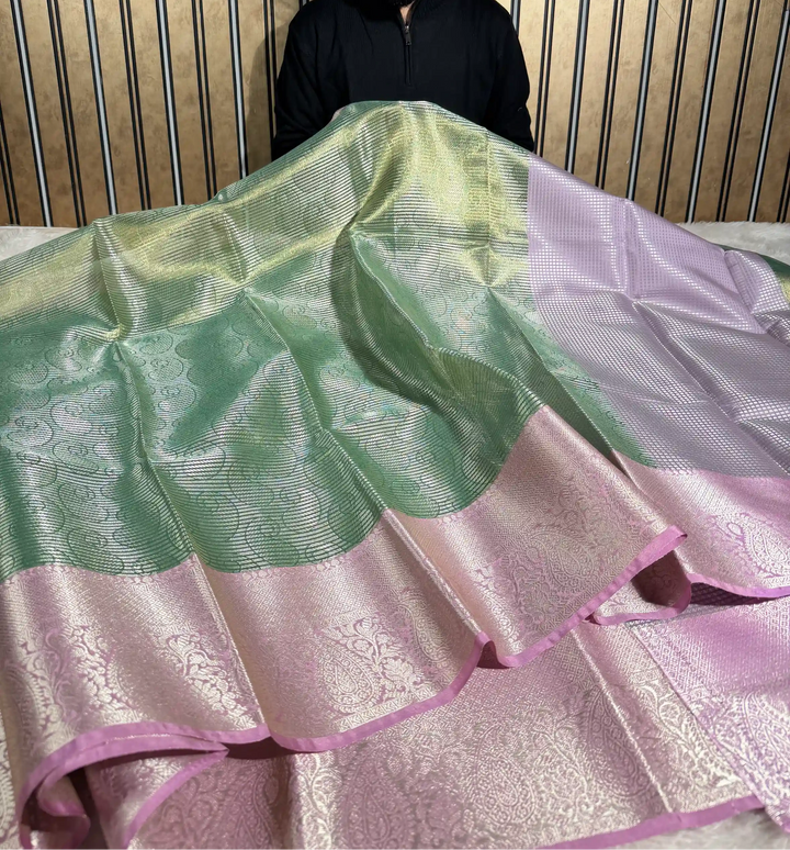 Green Contrast Shade Tissue Silk Eccentric Weave Banarasi Saree