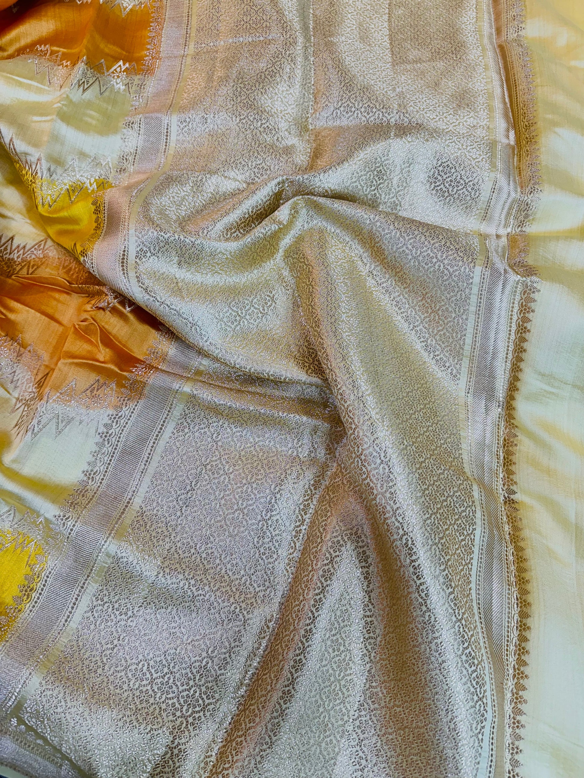 Light Cream Handbrush Pure Chiniya Silk Saree