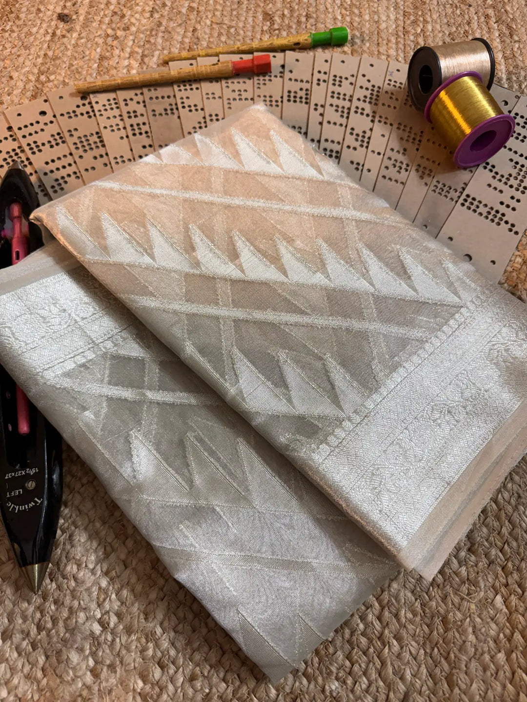 Eccentric Zari Weave Softsilk Banarasi Saree