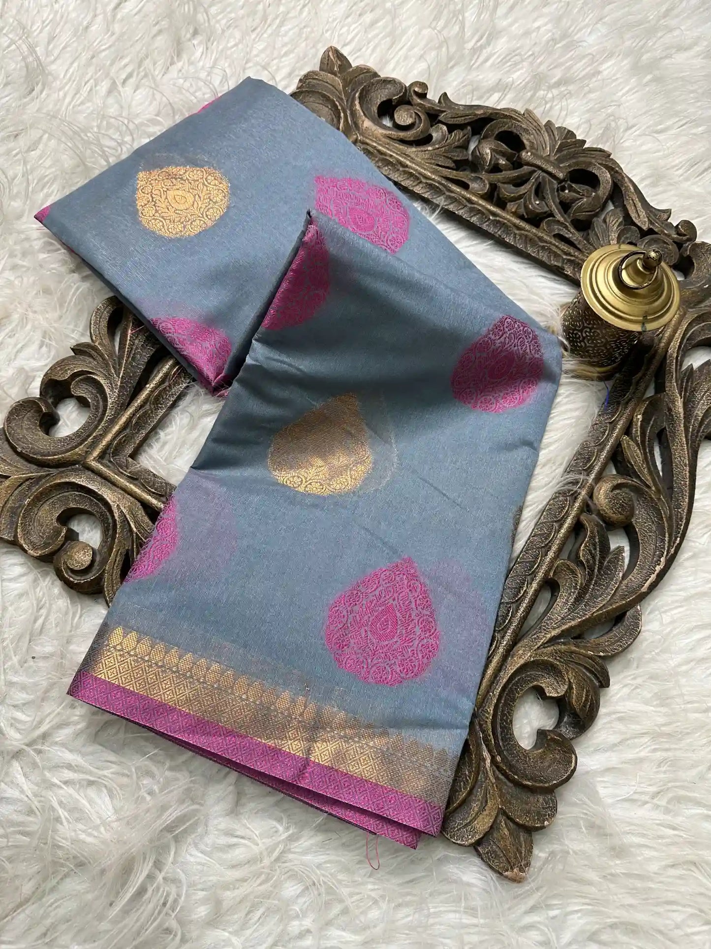 Pretty Soft Silk Exclusive Banarasi Saree