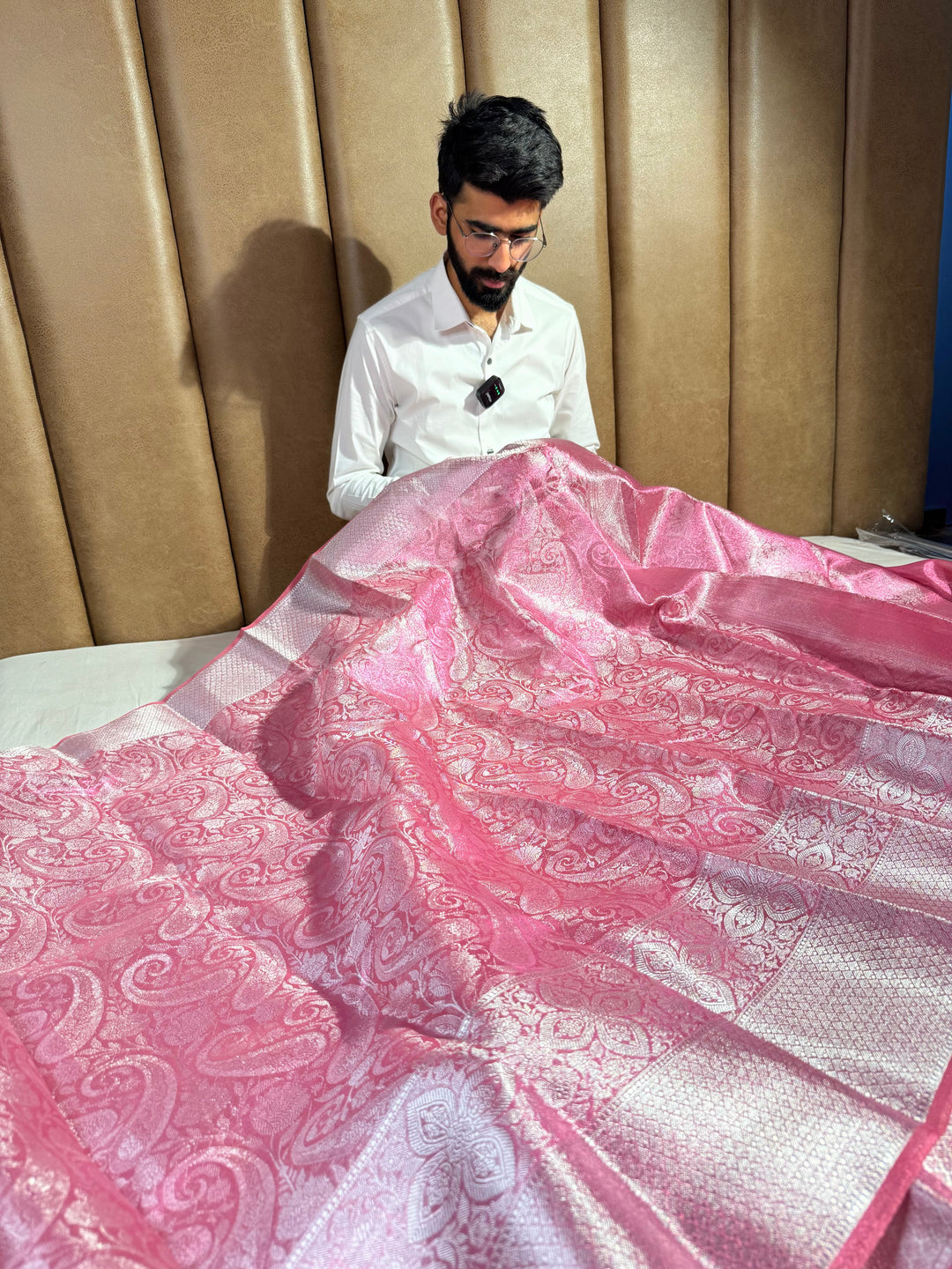 Metallic Pink Glass Tissue Silk Floral Weave Banarasi Saree