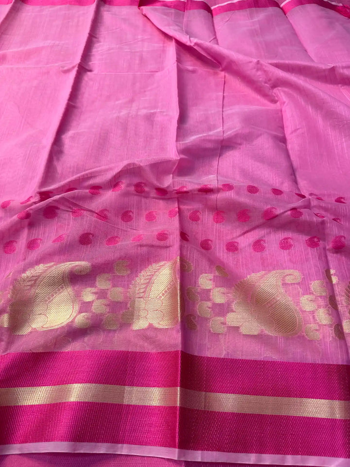 Beautiful Jacquard Weave Banarasi Saree