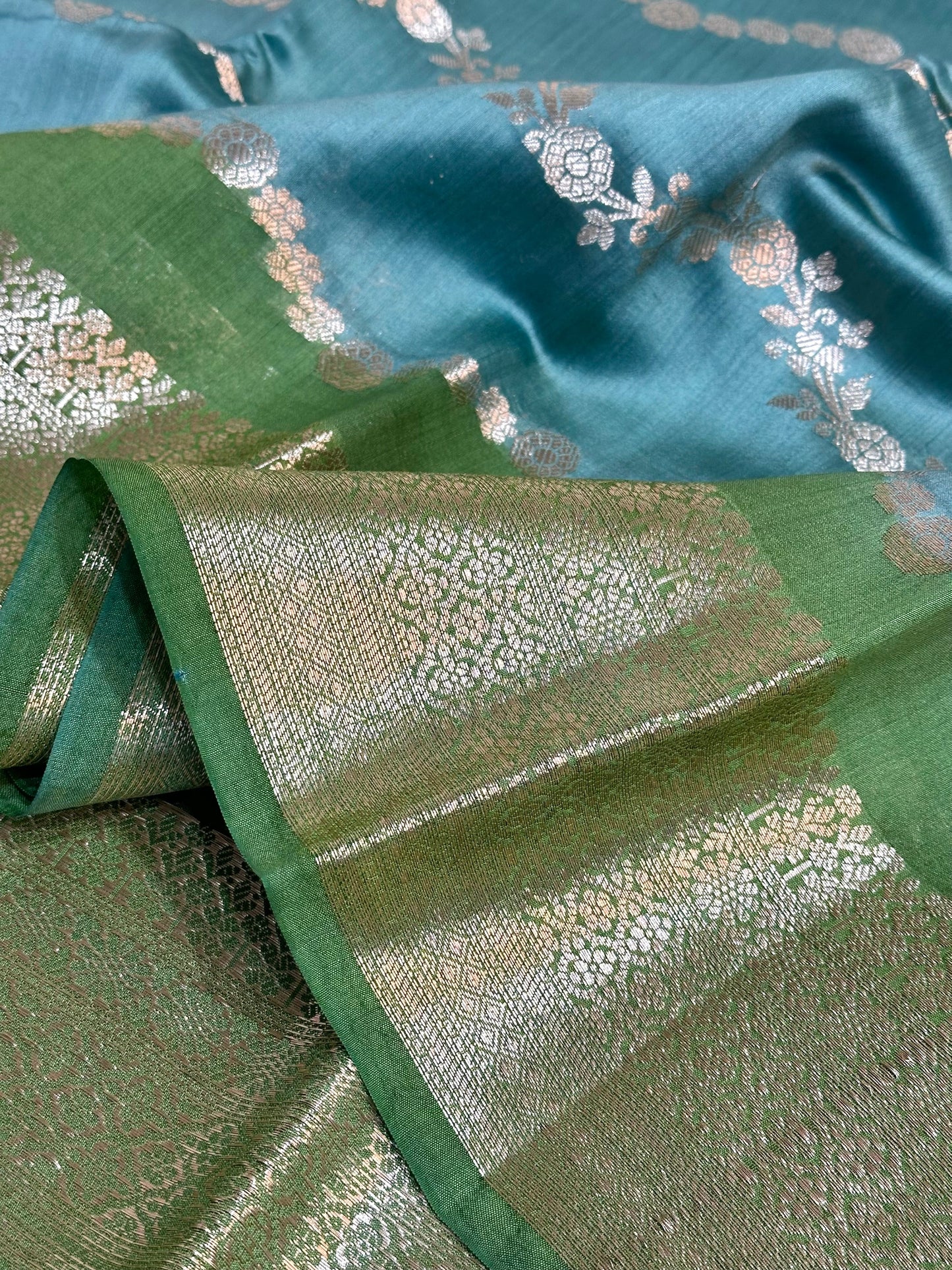 Handbrush Dyed Chiniya Silk Saree