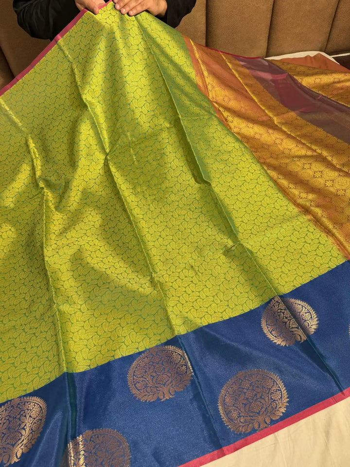 Beautiful Jacquard Weave Banarasi Saree