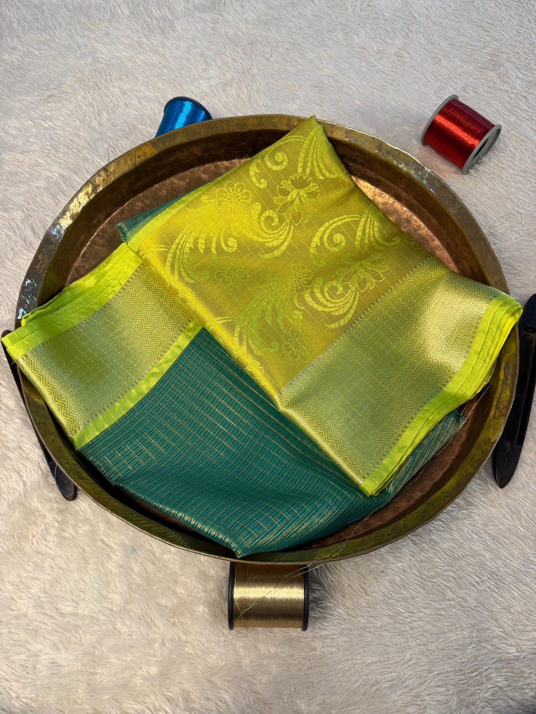 Trending Softsilk Jacquard Unique Banarasi Saree