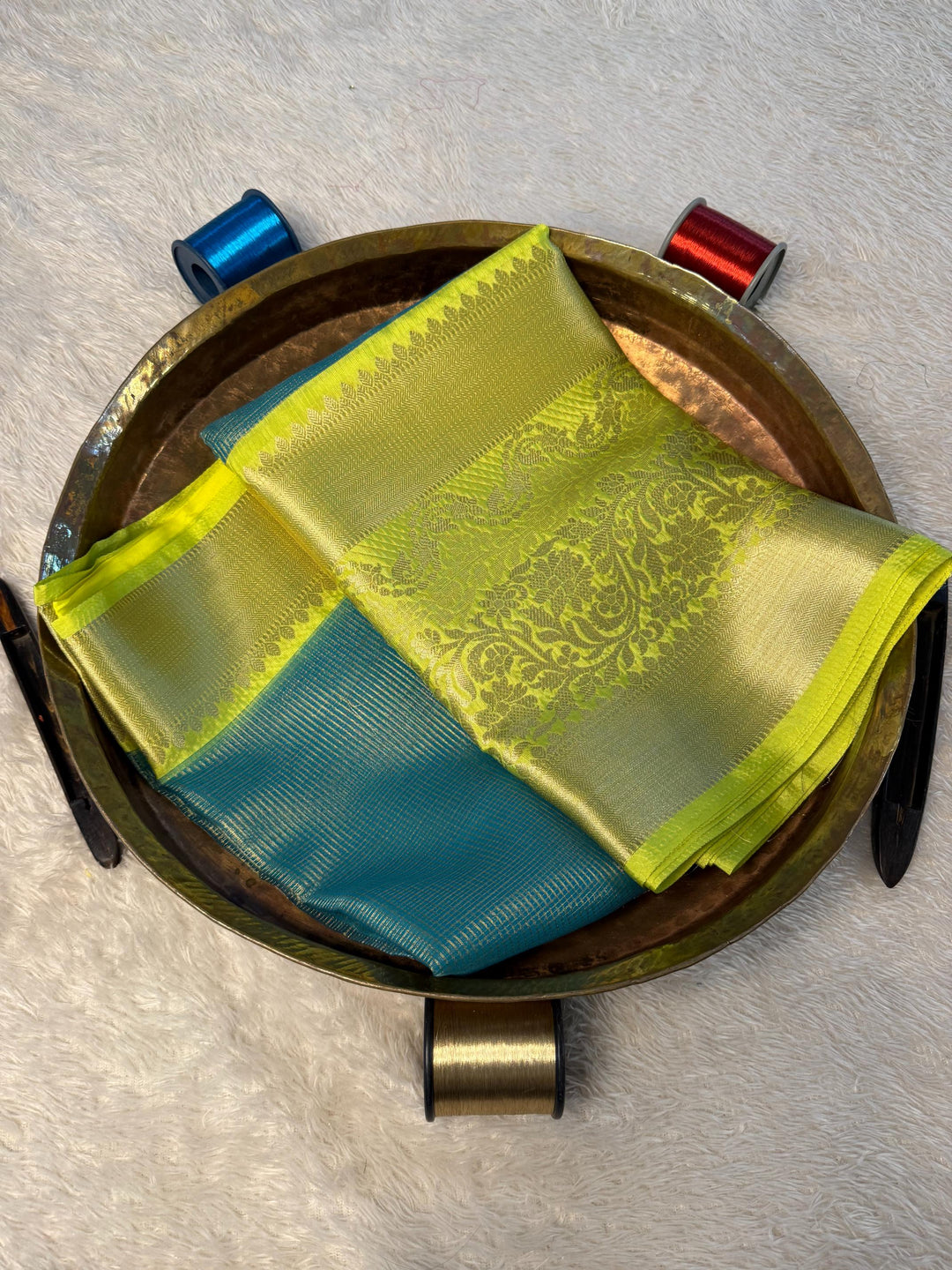 Trending Softsilk Jacquard Unique Banarasi Saree