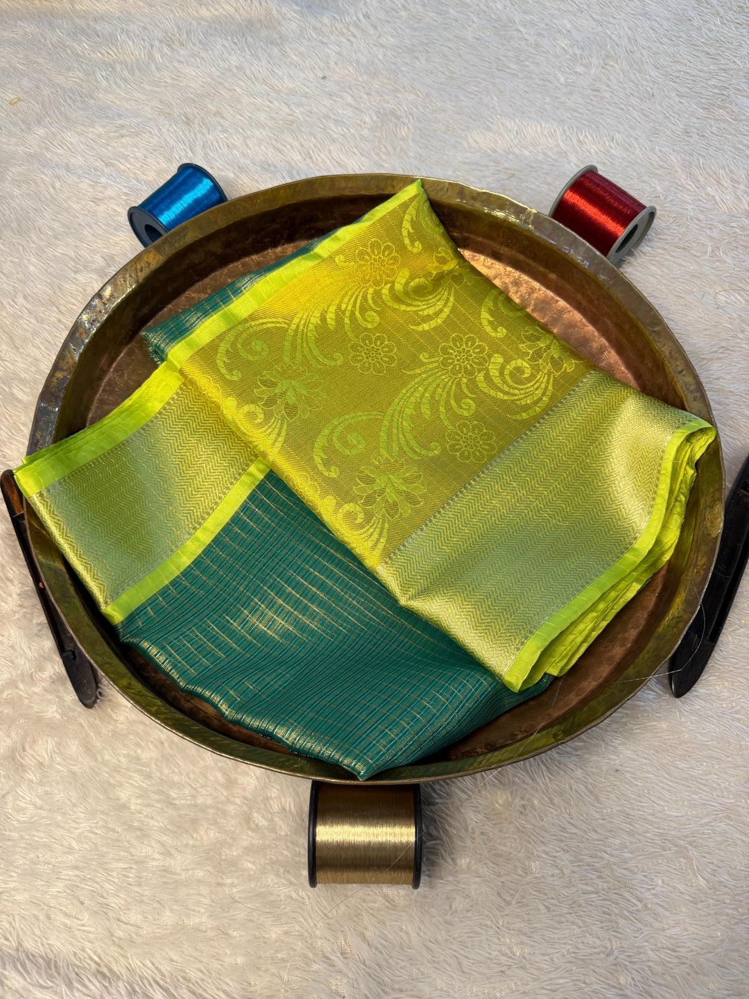 Trending Softsilk Jacquard Unique Banarasi Saree