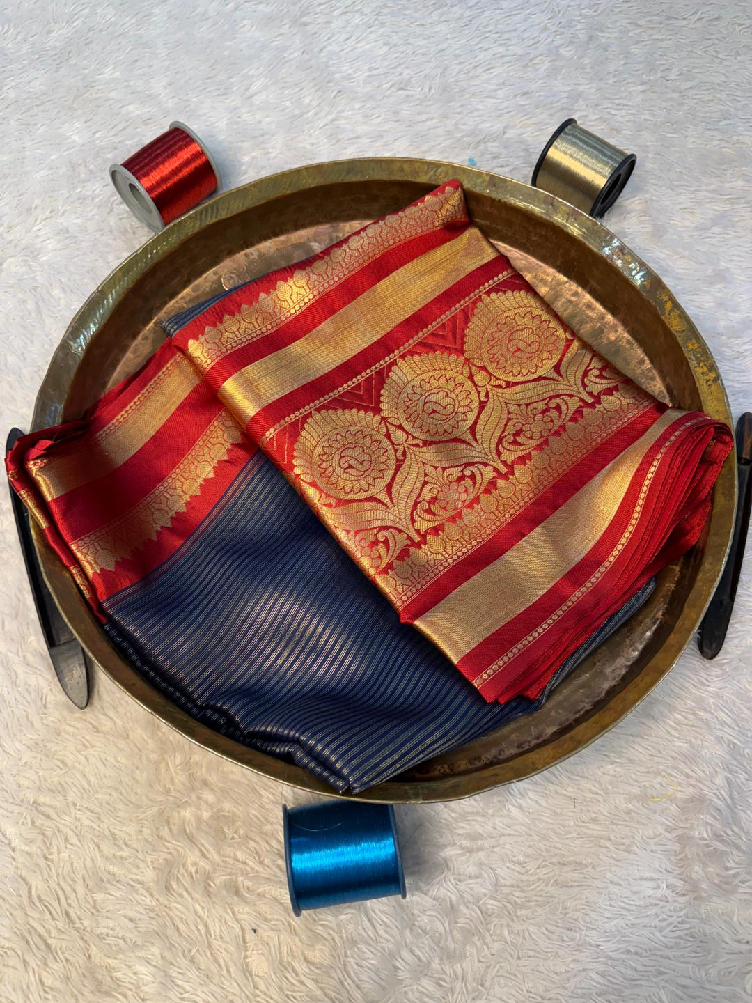Trending Softsilk Jacquard Unique Banarasi Saree