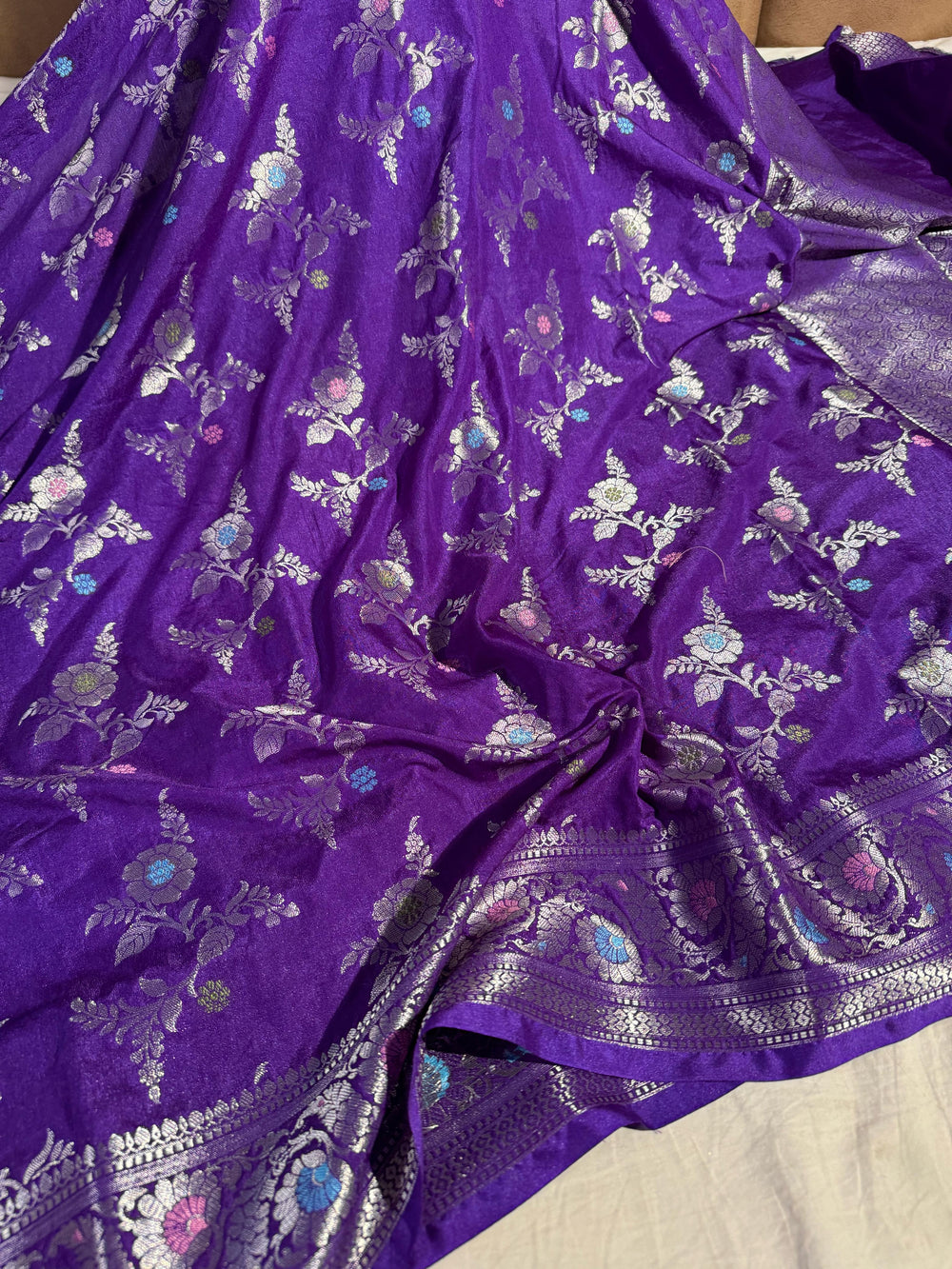 Banarasi Chiniya Silk Saree with Meenawork Rich Pallu & Blouse