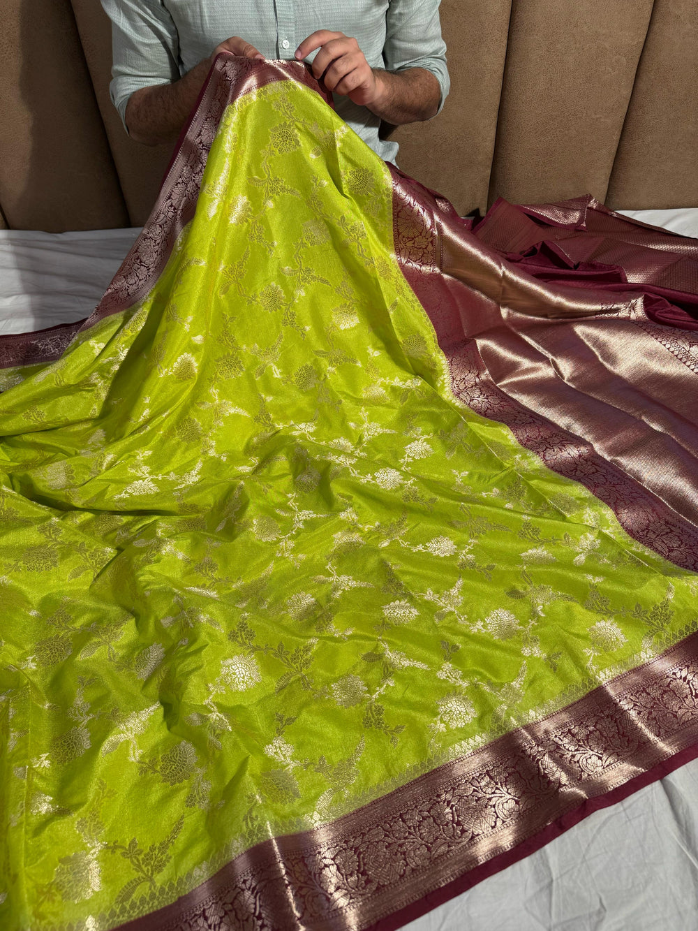 Banarasi Semi Chiniya Silk Saree with Rich Pallu and Blouse