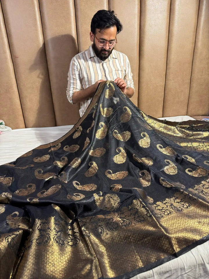 Black Warm Silk Intricate Motifs Banarasi Saree 