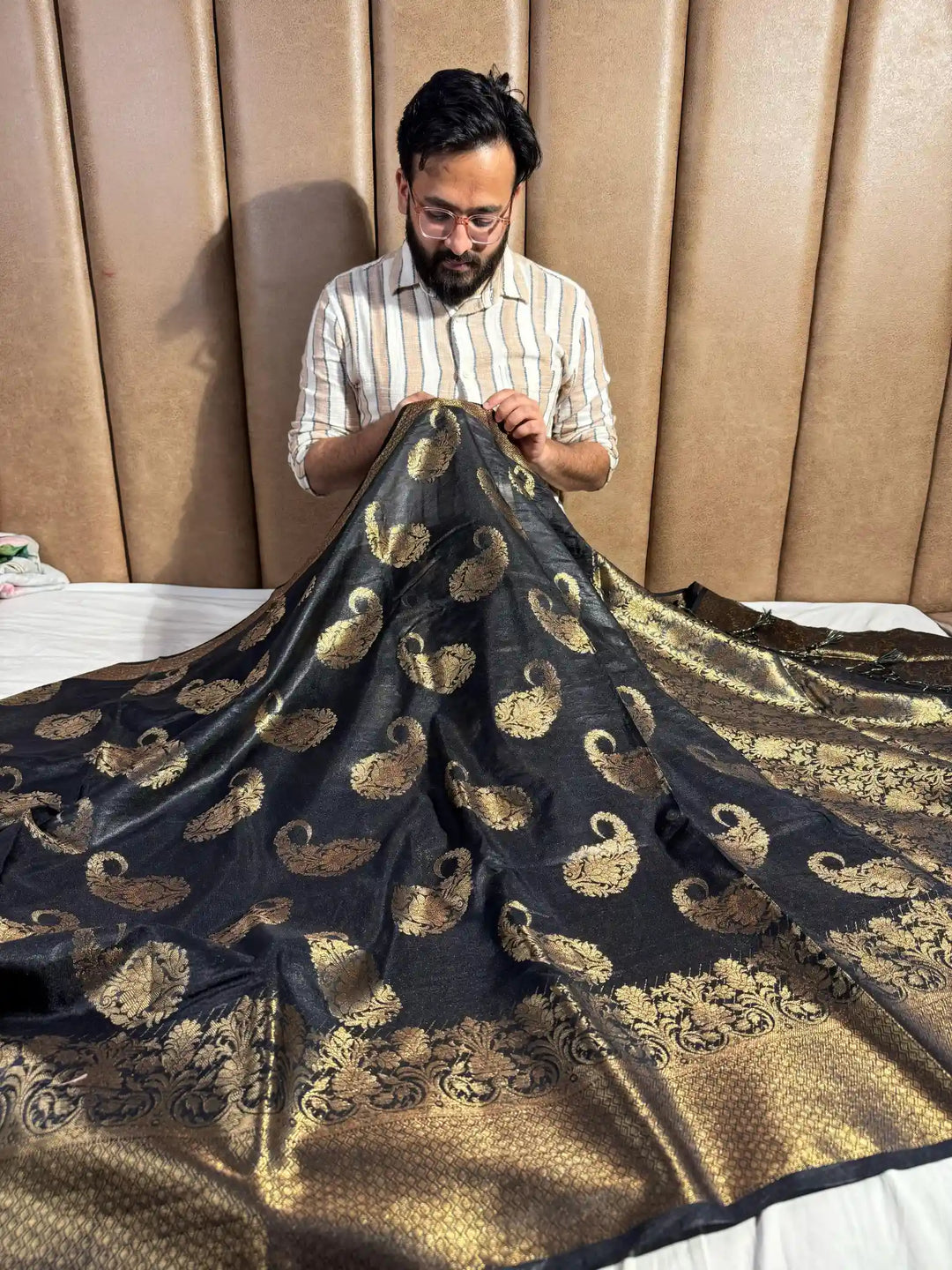 Black Warm Silk Intricate Motifs Banarasi Saree 