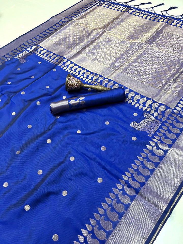 Madhuri Dixit Inspired Premium Katan Silk Saree with Rich Pallu and Blouse