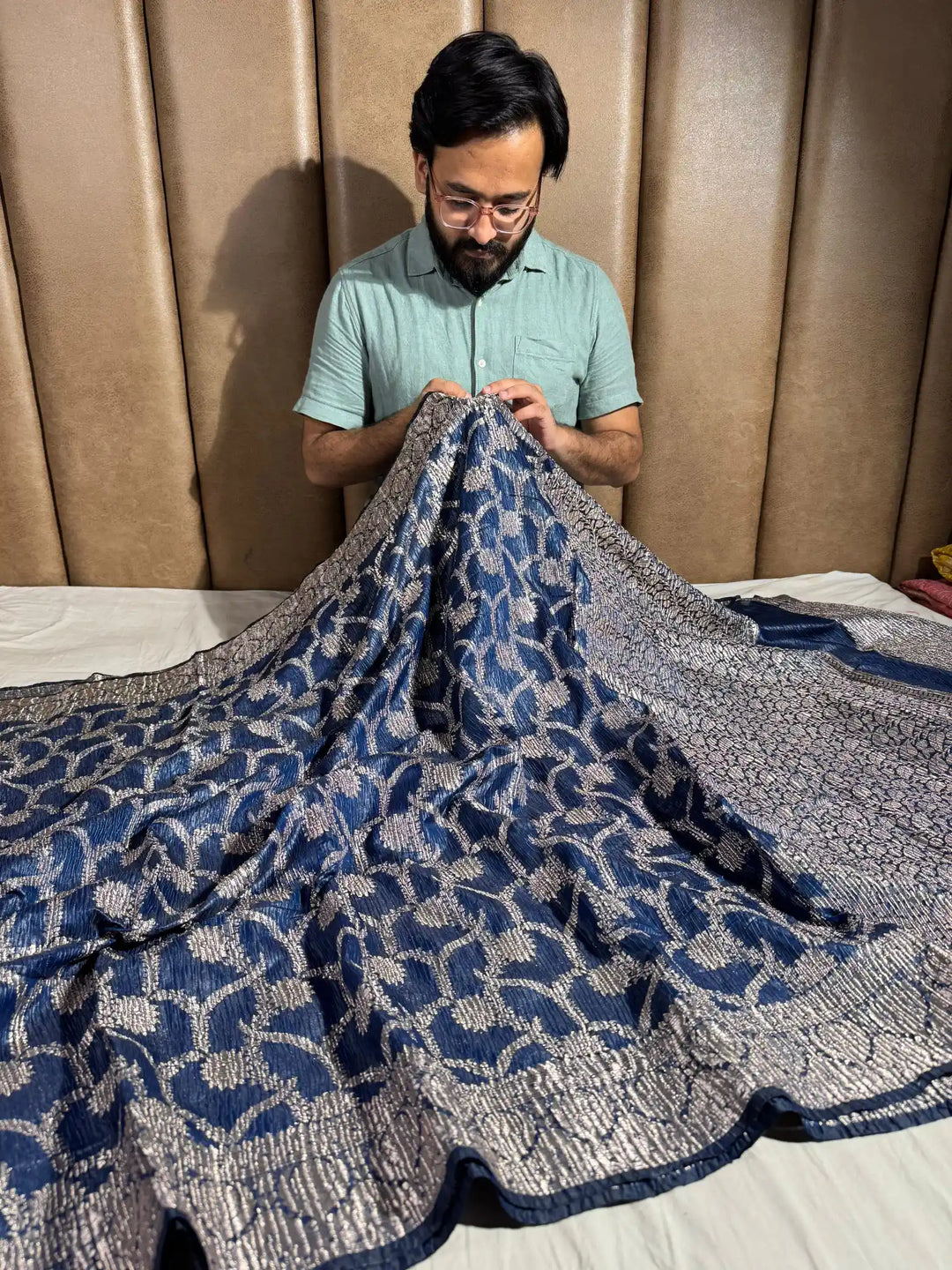 Blue Pashmina silk saree with vertical crush pattern and rich pallu