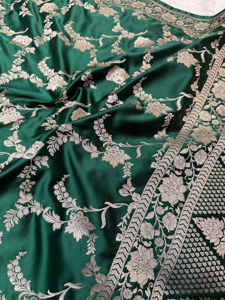 Bottle Green Mashru Katan Silk Floral Jaal Banarasi saree