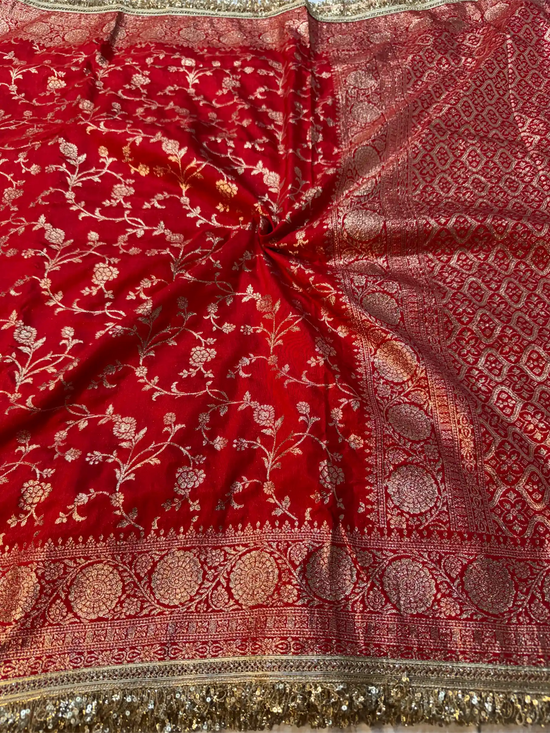 Bridal Red Chiniya Silk Designer Lace Attached Banarasi Saree