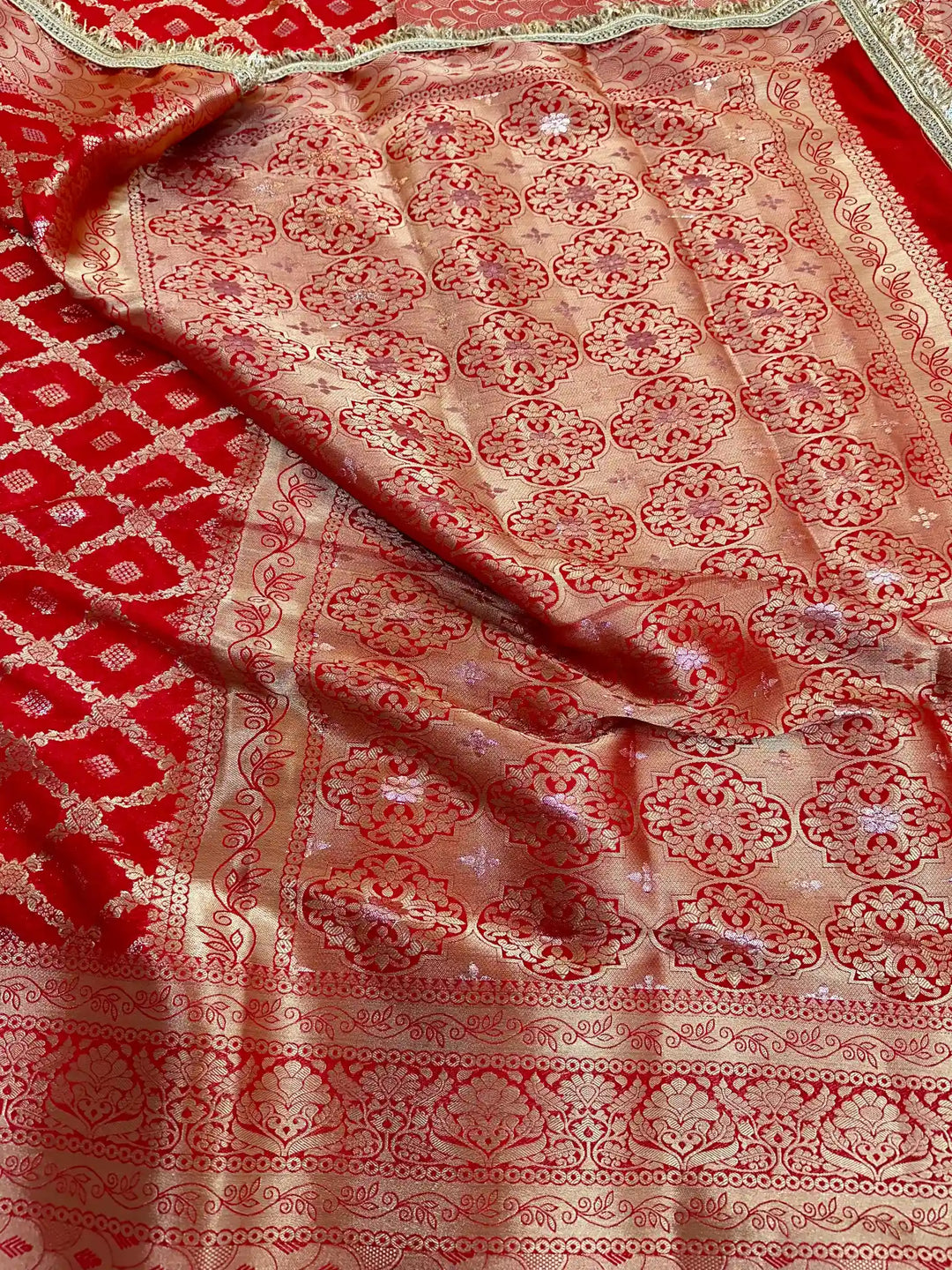 Bridal Red Chiniya Silk Lace Attached Banarasi Saree