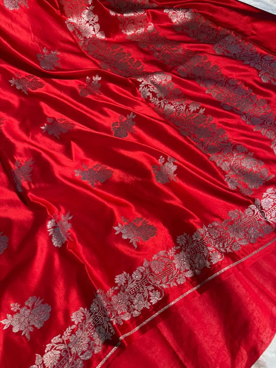 Bridal Red Mashru Katan Silk Banarasi Saree with Rich pallu and blouse 