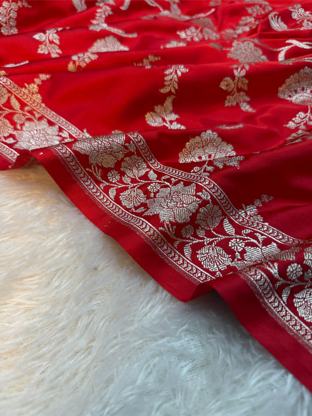 Bridal Red Mashru Katan Silk Heritage Jaal Weave Banarasi Saree