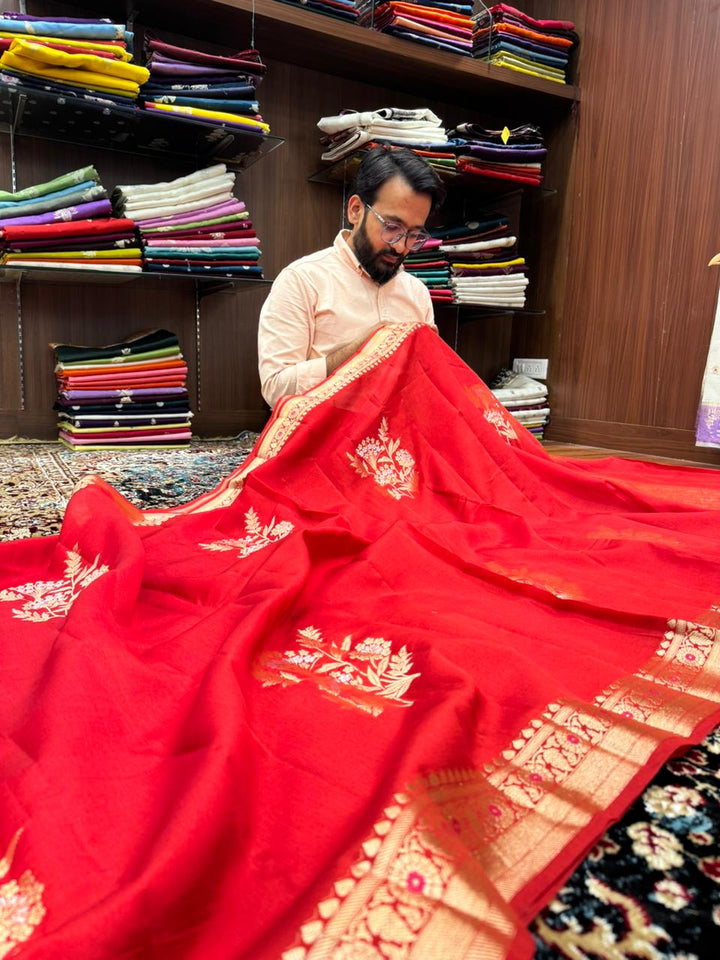 Bridal Red Pure Raw Mango Silk Heritage Banarasi Saree