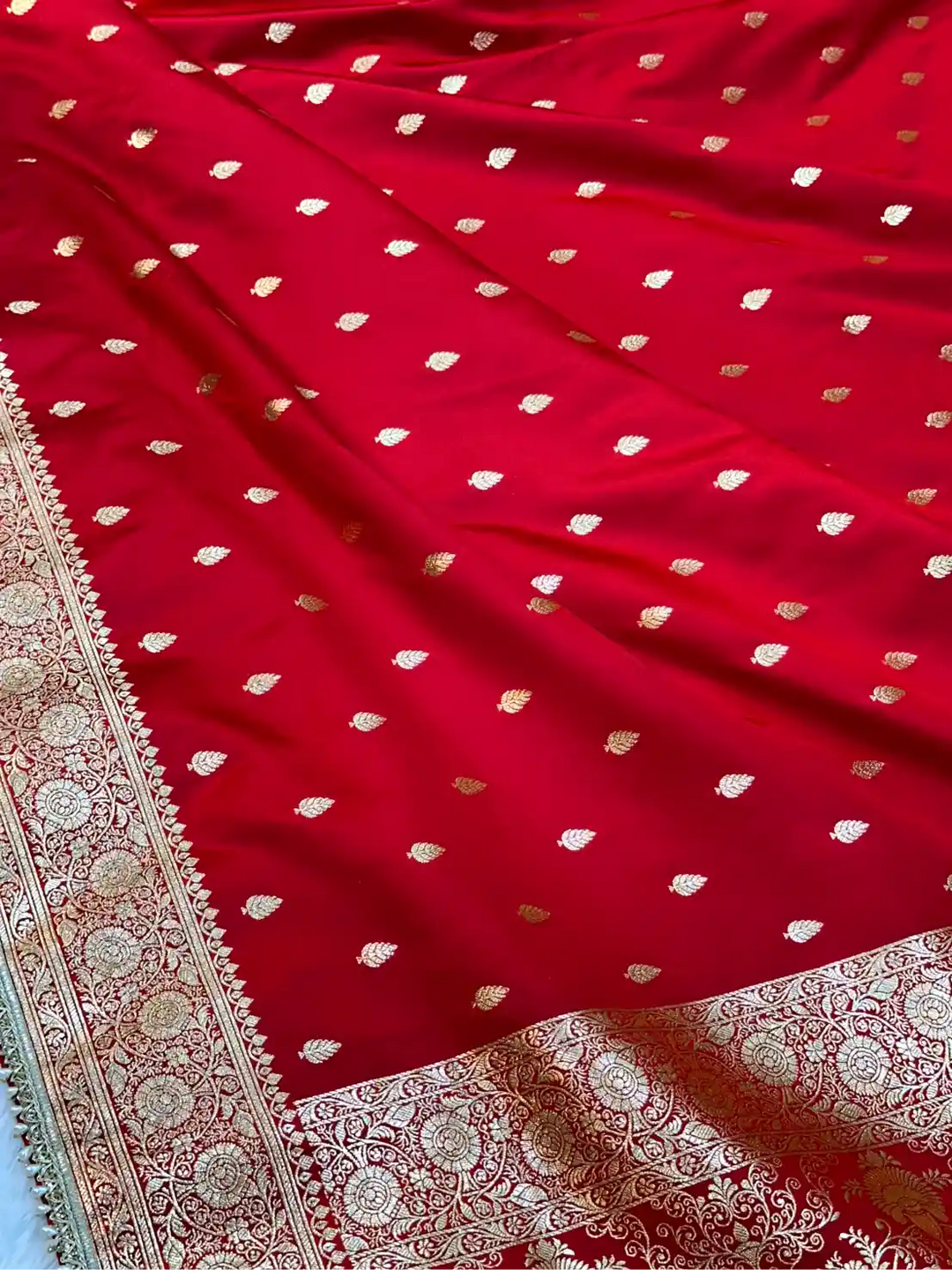 Bridal Red Shade Satin Silk Traditional Banarasi Saree with Premium Moti Lace Work