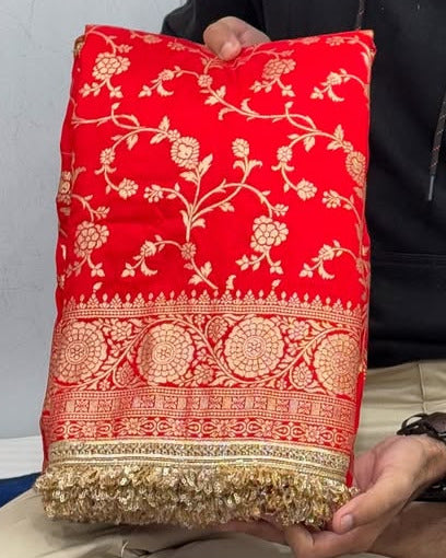 Bridal Red Chiniya Silk Designer Lace Attached Banarasi Saree 