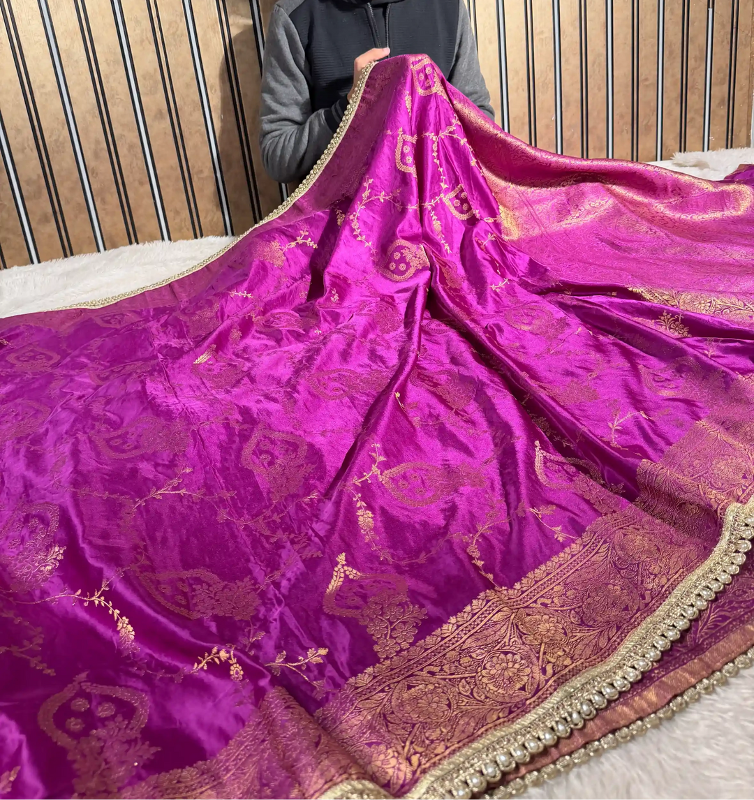 Bright Violet Banana Silk Designer Moti Lace Attached Banarasi Saree