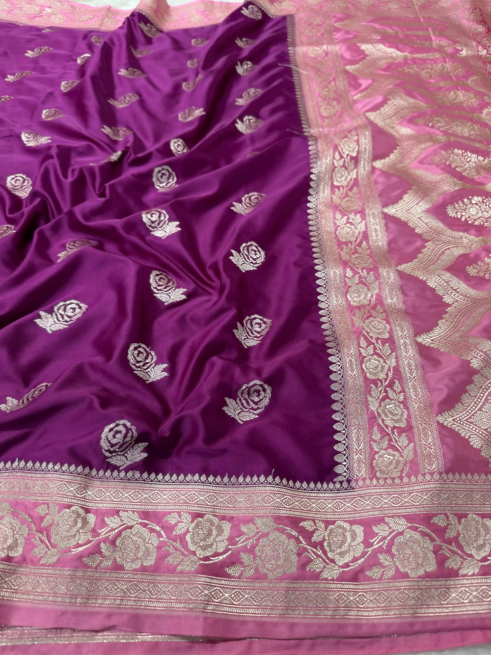 Bright Violet Mashru Katan Silk Eccentric Traditional Weave Banarasi Saree