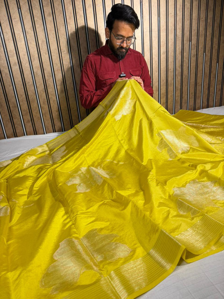Bright Yellow Chinia Silk Heritage Grand Design Banarasi Saree