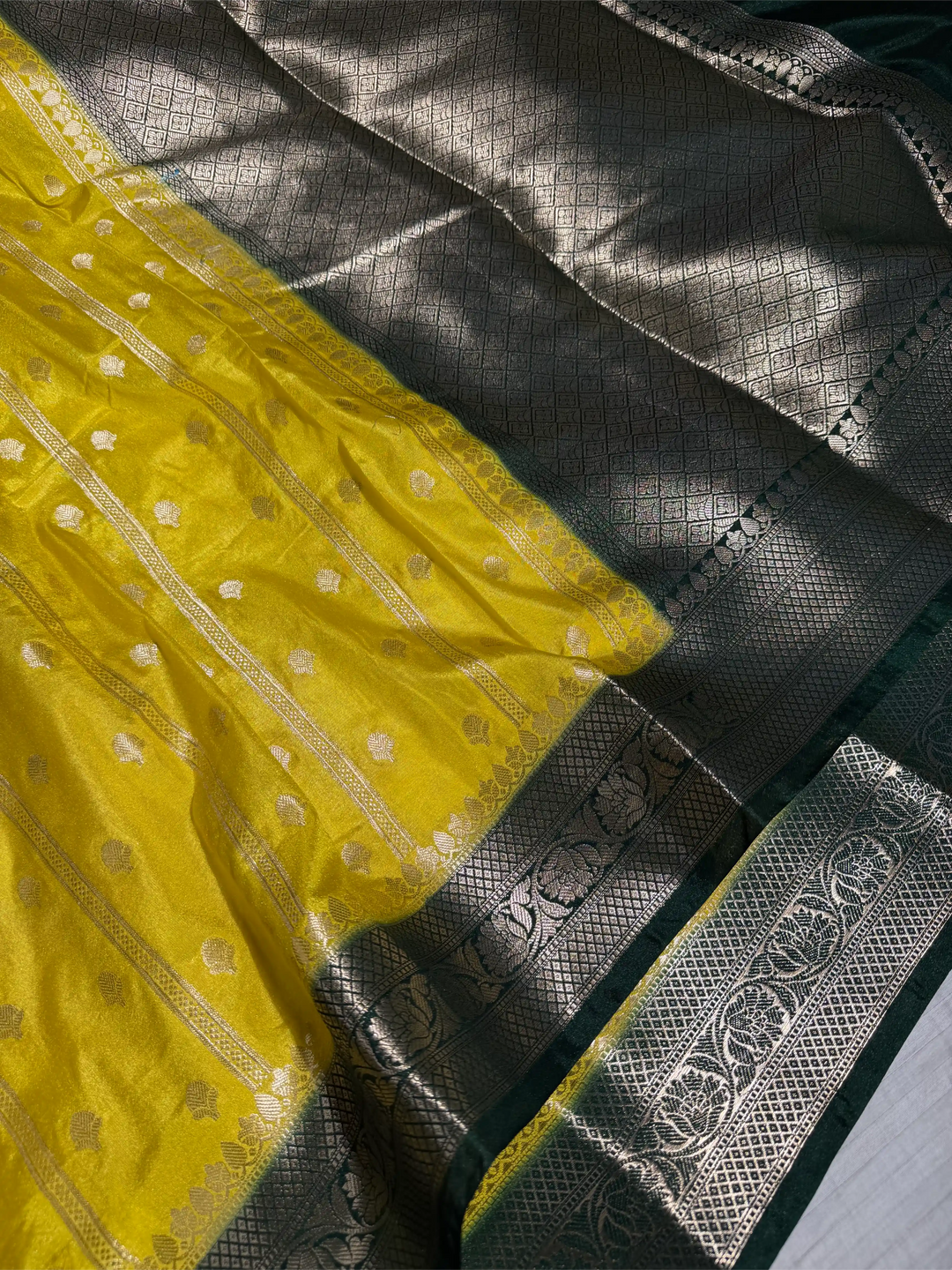 Bright Yellow Contrast Chinia Silk Traditional Banarasi Saree