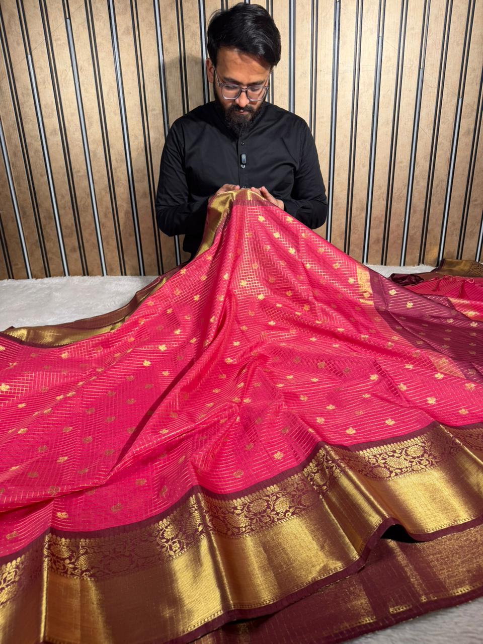 Cherry Pink Kanchi Silk Maheshwari Checks Banarasi Saree