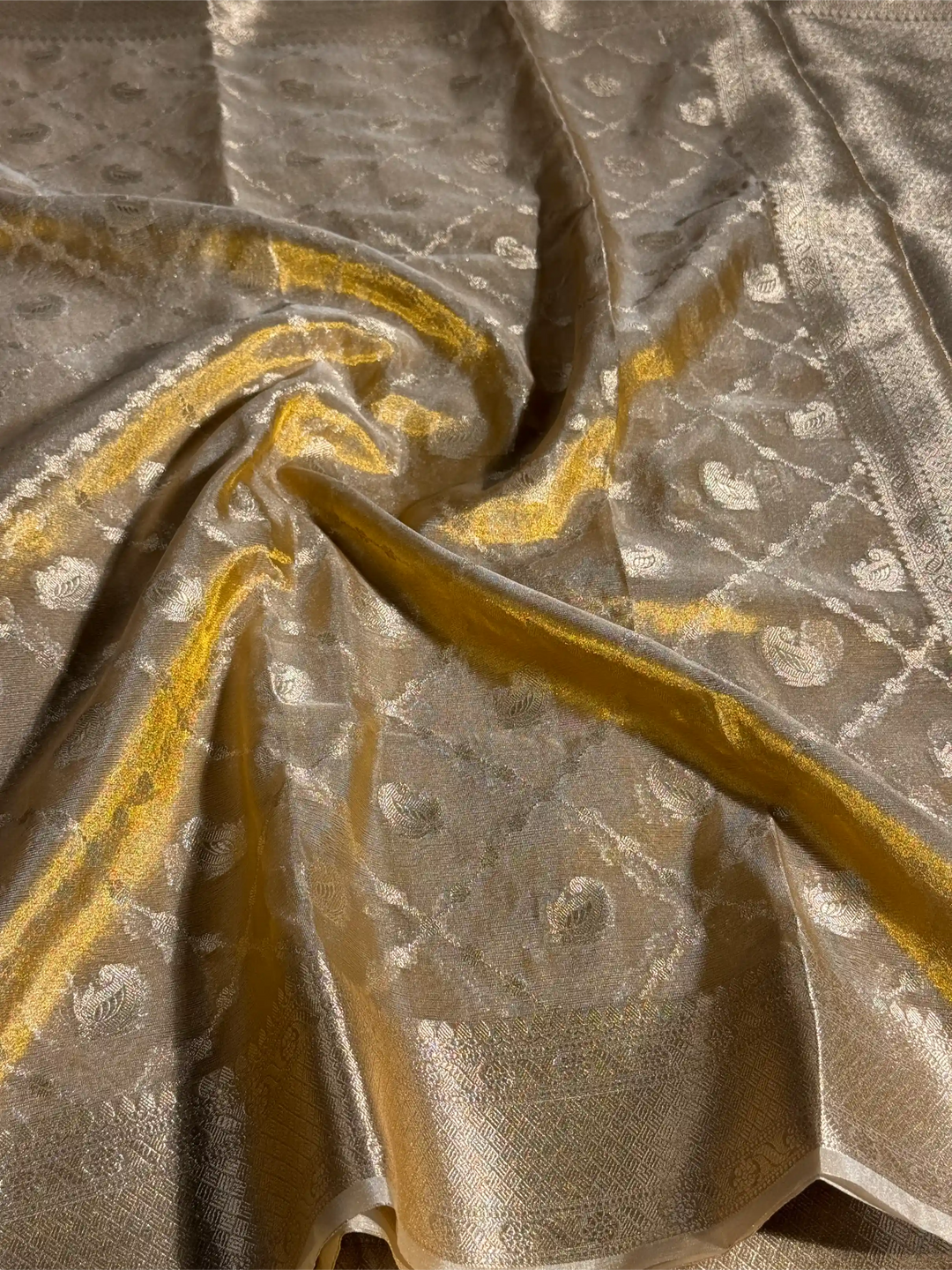 Copper Tissue Silk Saree with Rich Pallu & Blouse