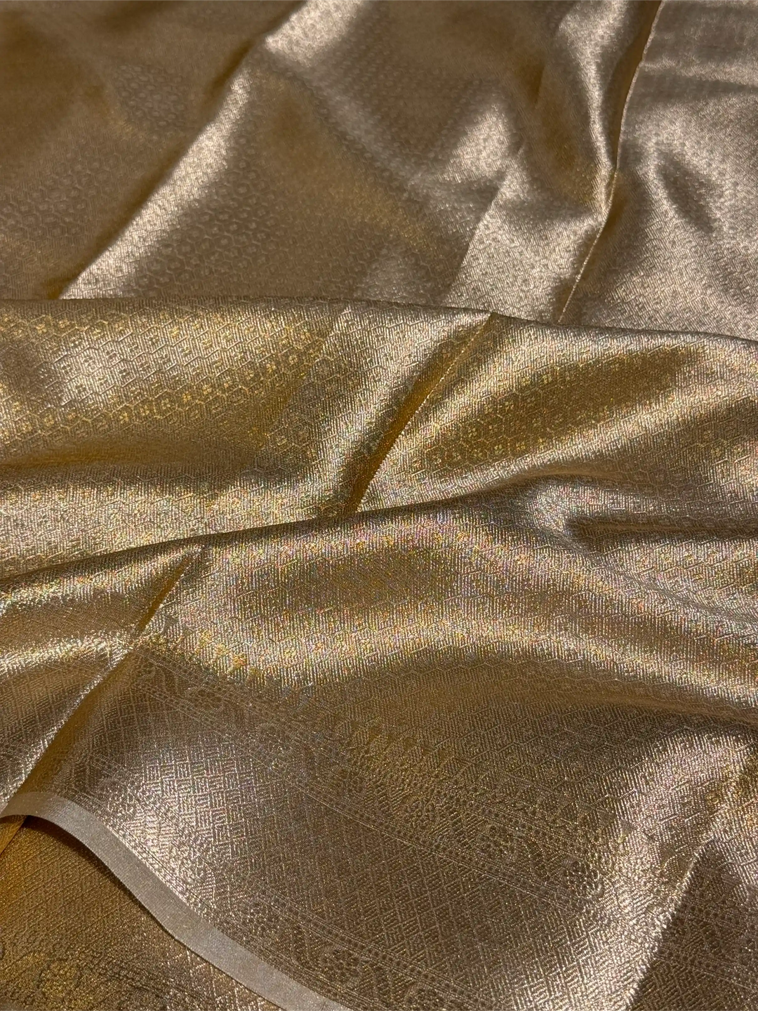 Copper Tissue Silk Saree with Rich Pallu & Blouse