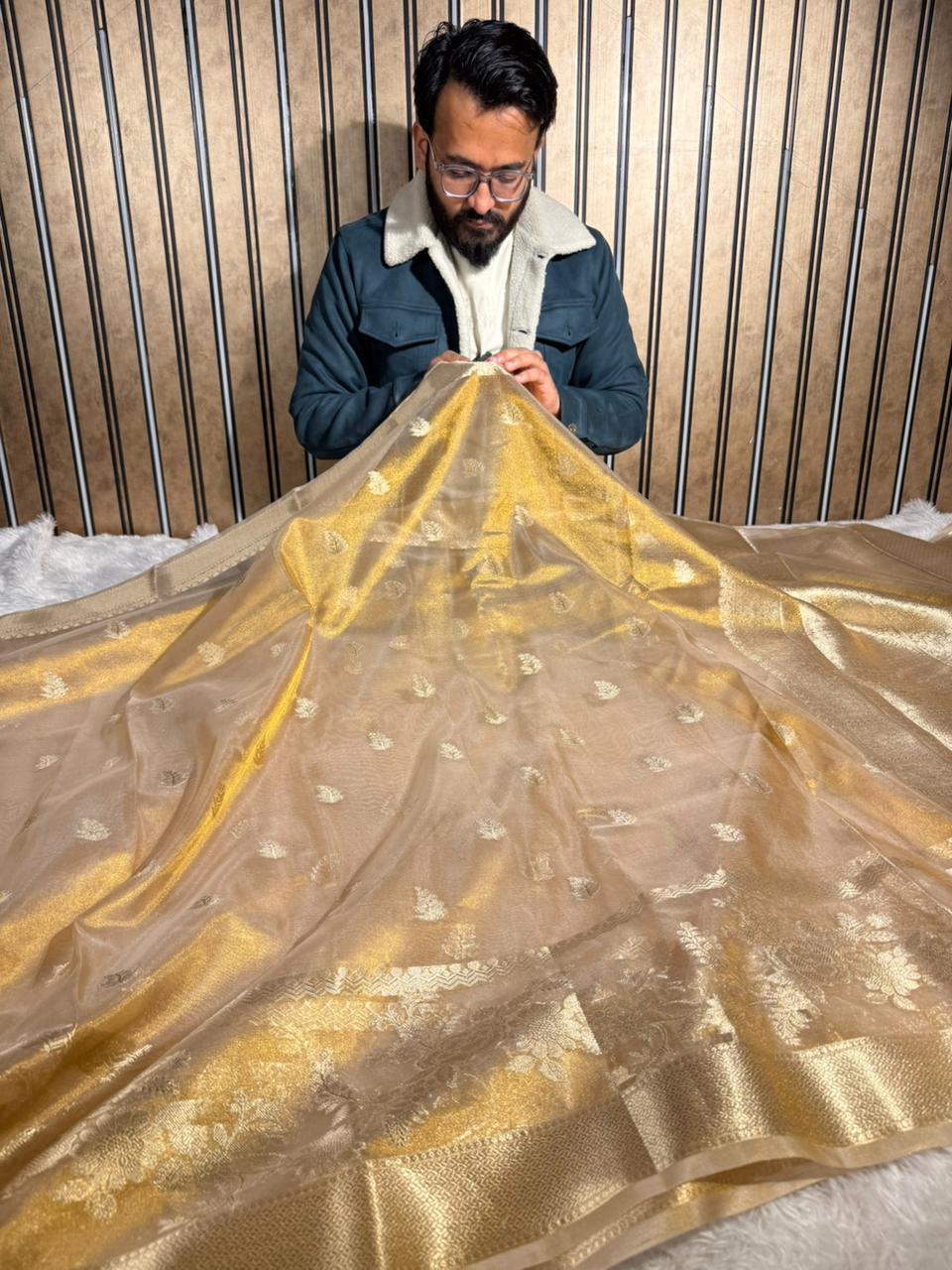 Copper Tissue Silk Traditional Buti Banarasi Saree 