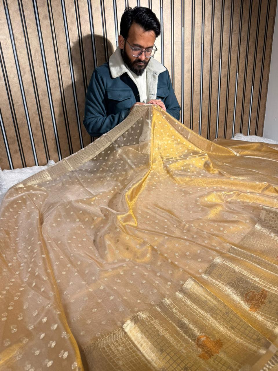 Copper Tissue Silk Traditional Buti Banarasi Saree