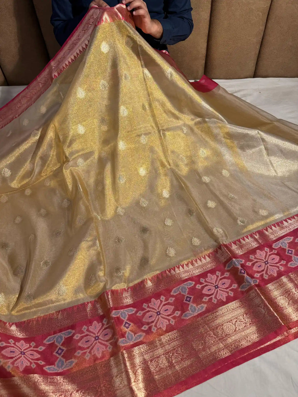 Copper Contrast Tissue Silk Buti Banarasi Saree