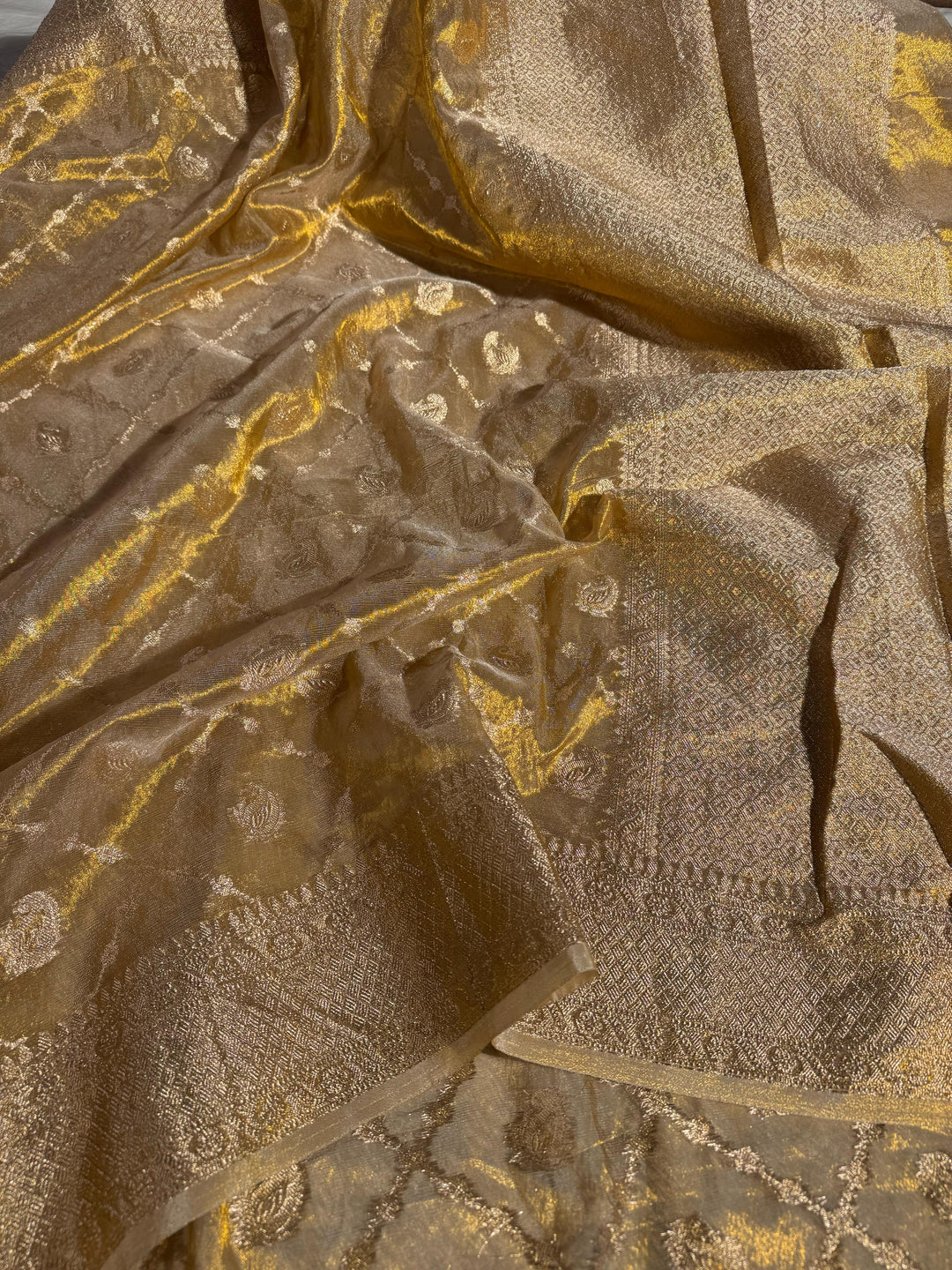 Copper Tissue Silk Saree with Rich Pallu & Blouse