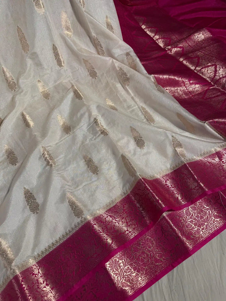 Creame Contrast Chiniya Silk Traditional Weaving Banarasi Saree