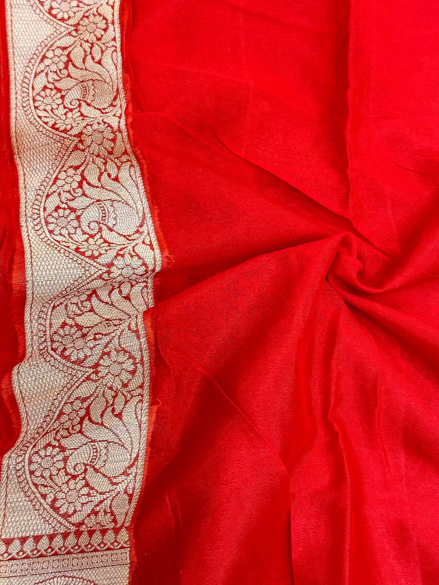 Crimson Red Chiffon Khaddi Buta Banarasi Saree