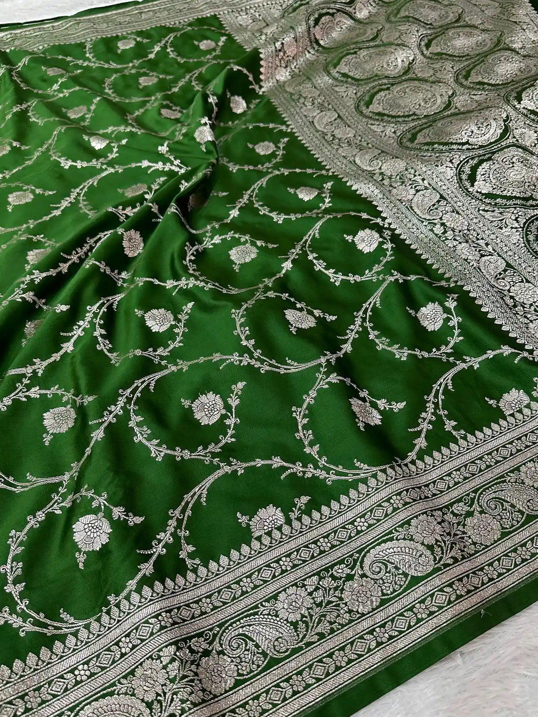 Dark Green Mashru Katan Silk Intricate Floral Weave Banarasi Saree