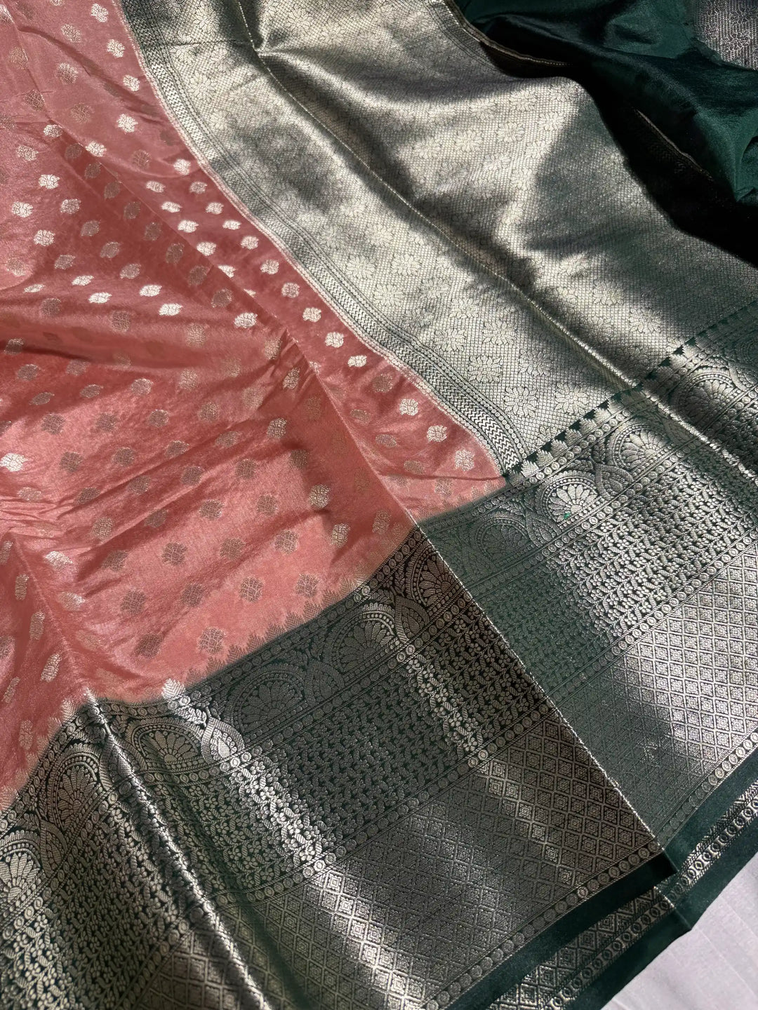 Dark Peach Contrast Shade Chinia Silk Banarasi Saree