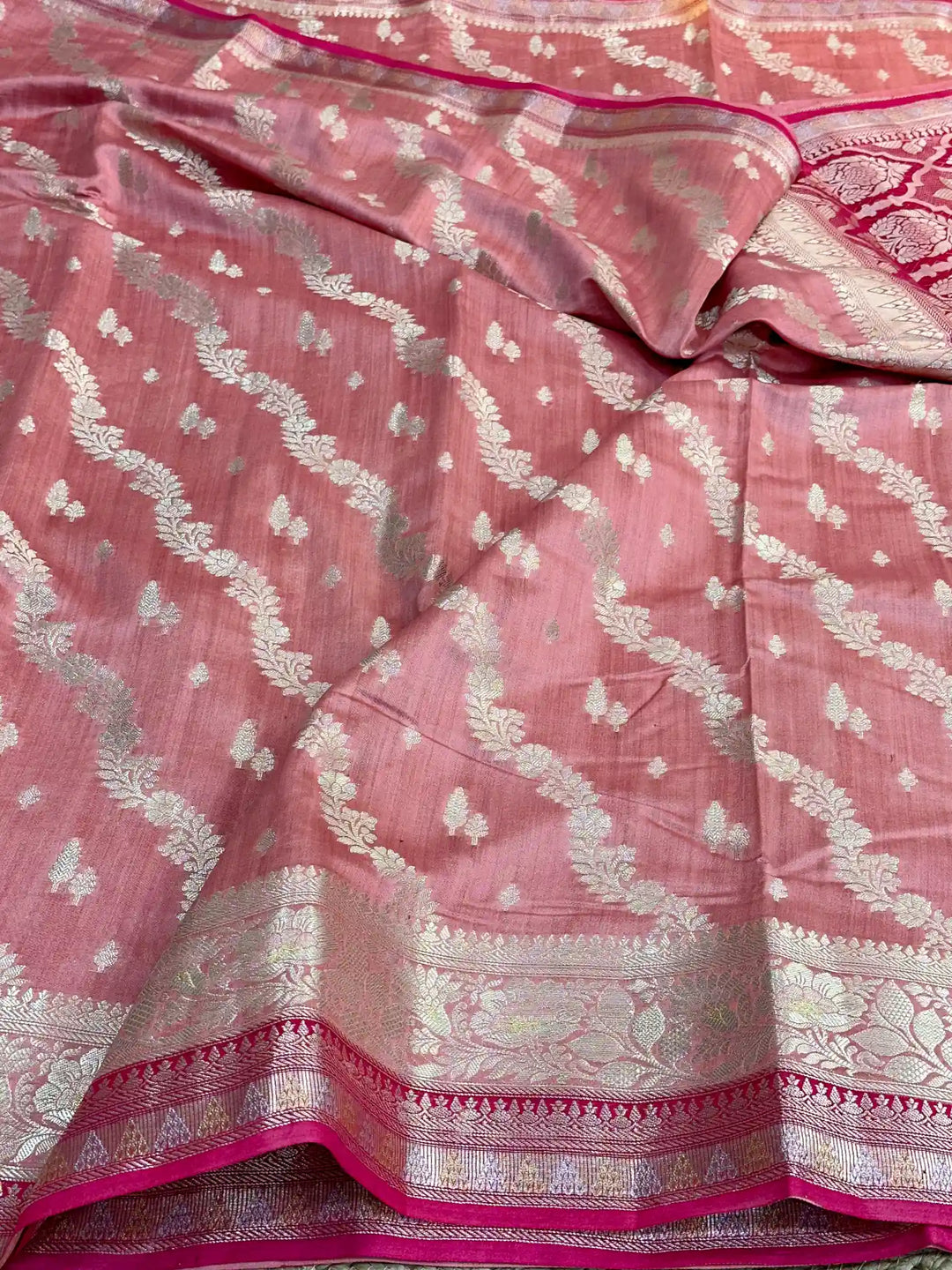 Dark Peach Pure Chiniya Silk Leheriya Pattern Banarasi Saree