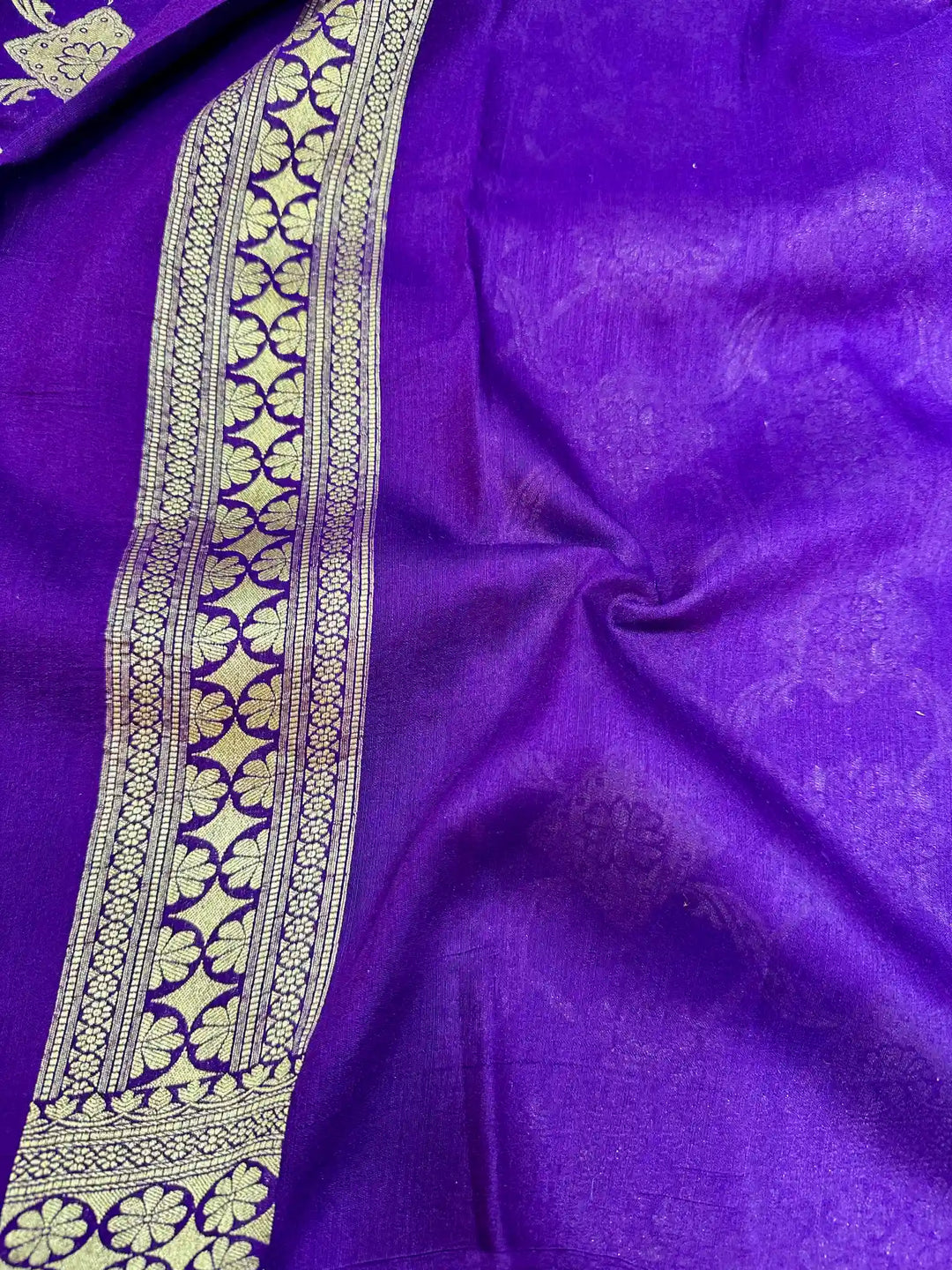 Deep Purple Intricate Weave Munga Silk Saree