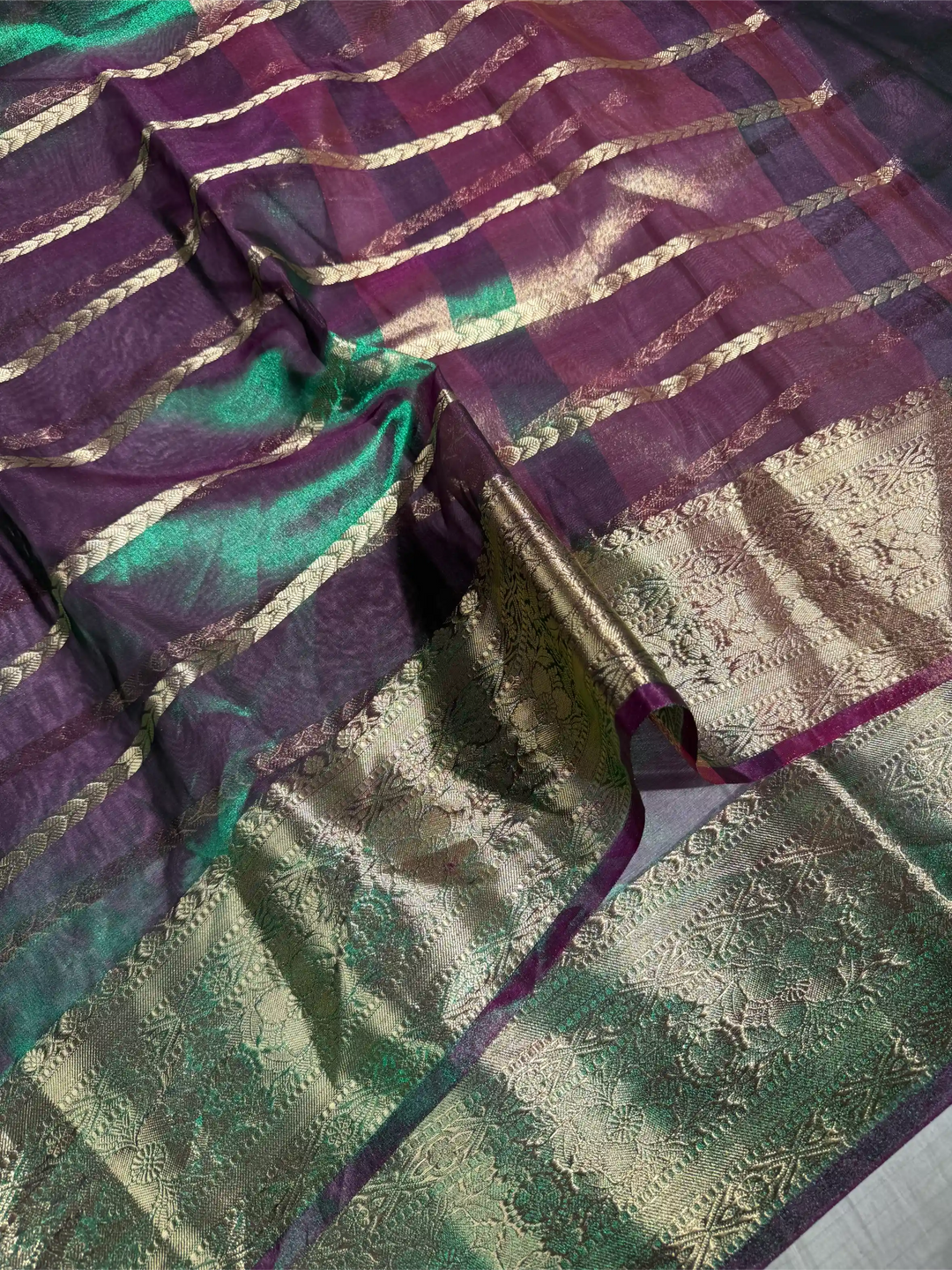 Dhoop Chaon Metallic Green Kora Tissue Silk Banarasi Saree