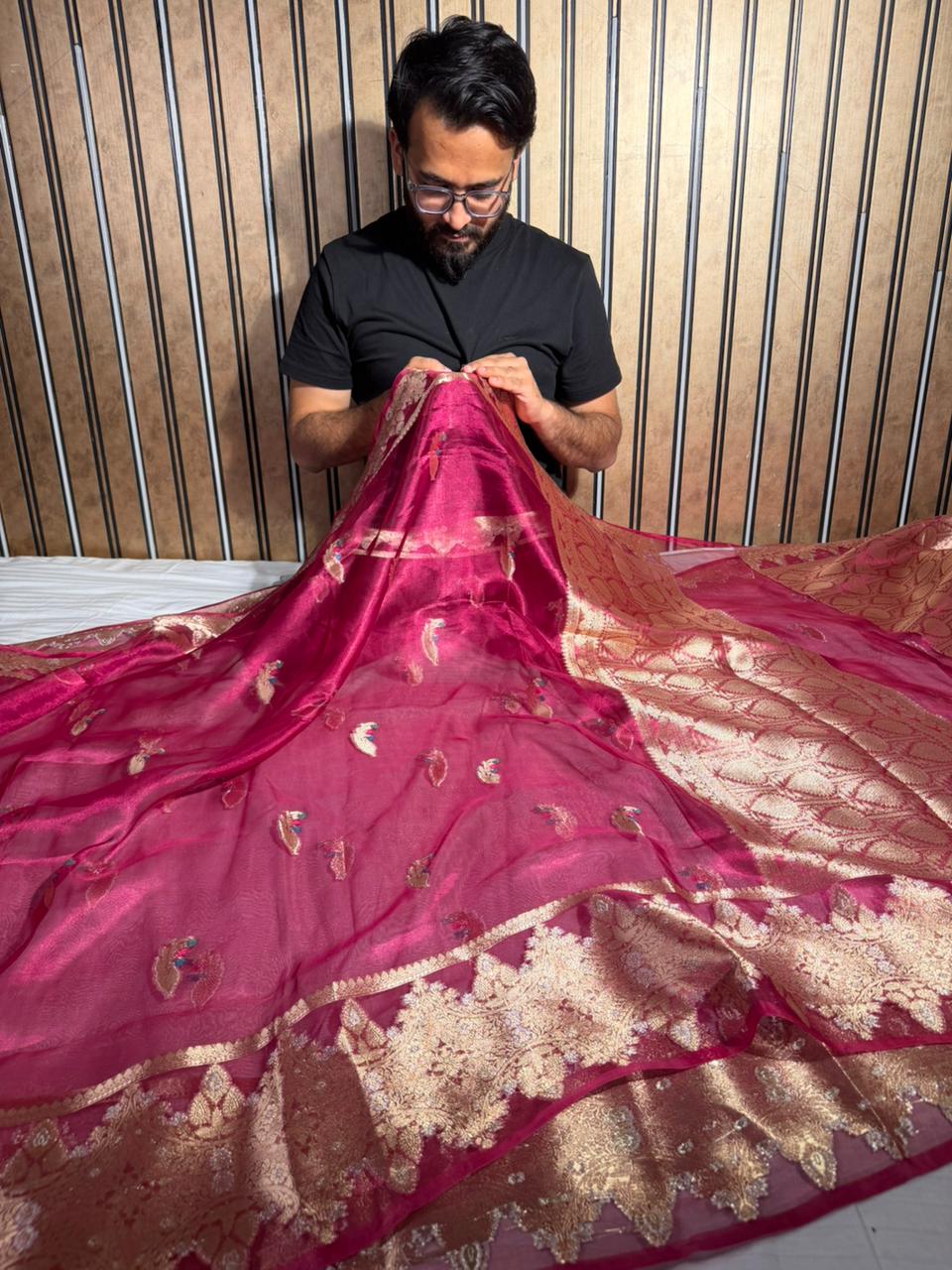 Dhoop Chaun Rani Pink Shade 100% Pure Tissue Silk Banarasi Saree 